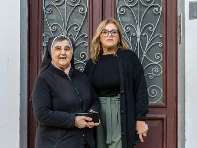 Ad accoglierci ci sono suor Lisa e Isabella Picci, rispettivamente responsabile e coordinatrice della comunit�